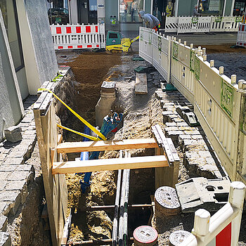 Bauarbeiten der Freisinger Stadtwerke in der Ziegelgasse / Ecke Obere Hauptstraße. (Foto: Stadt Freising)