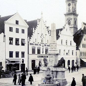 Kriegerdenkmal Freising, kurz nach der Aufstellung 1905 (Sammlung Stadtarchiv Freising)
