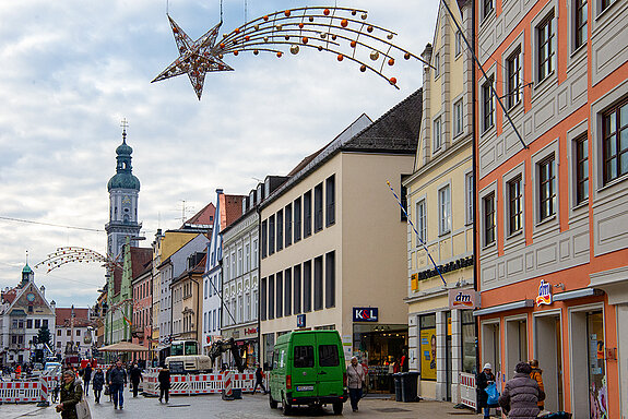 Weihnachtliches Freising: Sternschnuppen begleiten durch die vielleicht schönste Zeit des Jahres. (Foto: Stadt Freising)