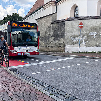 Pop-up-Lane in der Kammergasse für den Radverkehr. (Foto: Stadt Freising)