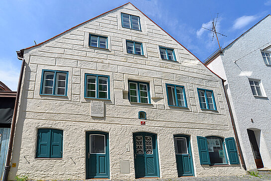 Sehenswerte Fassade: Auch die Sanierung des Gebäudes an der Luckengasse konnte finanziell unterstützt werden. (Foto: Stadt Freising)